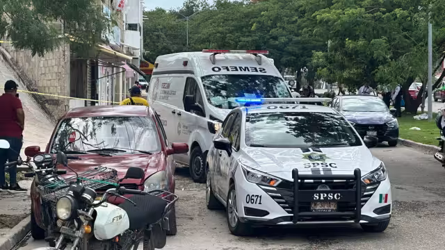 El hombre solo se desvaneció en la vía pública