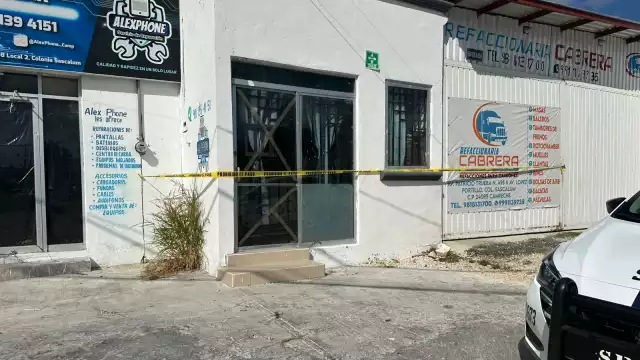 Robo en tienda de refacciones de la avenida Patricio Trueba