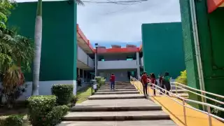  Exigen aclarar presunto desfalco    en el   Colegio de Estudios Científicos y Tecnológicos de Campeche   