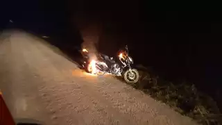 Queman  motocicletas en Escárcega