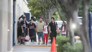 Con entusiasmo, niños y jóvenes regresaron a sus aulas después de sus largas vacaciones