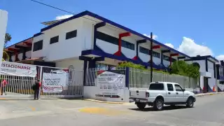 Espera recibir a 2,500 estudiantes y padres de familia