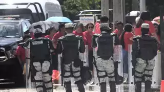 Autoridades protegen la zona alrededor del centro