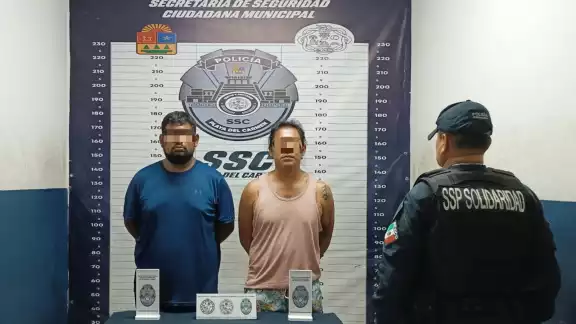 Los dos hombres quedaron a disposición de la FGE. Los dos hombres quedaron a disposición de la FGE.