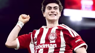 Brilla de nuevo la "Hormiga" González con un doblete en la victoria del Olympiacos en la Copa de Grecia