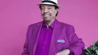 Músico brasileño Sergio Mendes muere de COVID