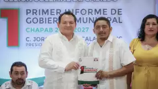 El gobernador asistió al inform,e de gobierno del Alcalde de Chapab.