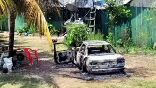 Comunidad de Bacalar, zona de guerra; vehículos quemados, casas baleadas y un muerto, el saldo