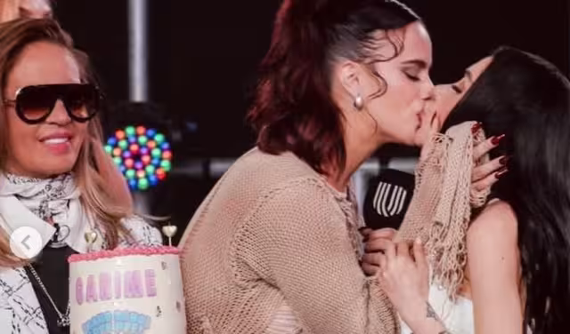 GALA X MOJOE: Karime Pindter y Gala Montes aparecen en Monste y Joe.