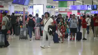 Vuelos en el aeropuerto de Cancún repuntan previo al fin de semana