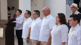 El fiscal Jackson Villacís hizo oficial el relevo este lunes durante un homenaje en la FGECAM.