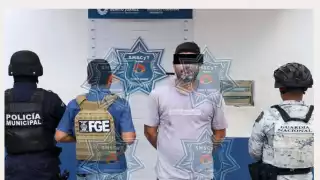 Por presunto delito de narcomenudeo, detienen a un hombre en la SM 231 de Cancún