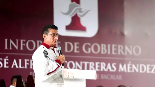 El alcalde de Bacalar, José Contreras, afirma en su Primer Informe de Gobierno que la justicia social "no es sólo discurso❞ en el municipio; ciudadanos opinan lo contrario