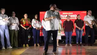 Huacho Díaz Mena aseguró que si llega a resultar electo porque el pueblo así lo decida, hará posible que regrese el subsidio de electricidad 