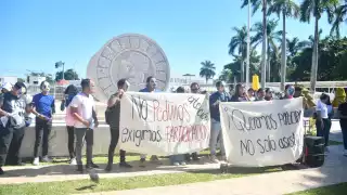 Alumnos de la UAC irrumpieron en la Rectoría exigiendo la reactivación de la Fesauac y elecciones sin imposiciones