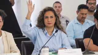 Por la forma en la que obtuvo la curul fue señalada por militantes como “trepadora” y vividora