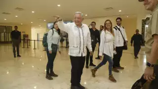 AMLO saludó a todos los viajeros del Tren Maya