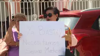 Jubilados de Pemex piden mejor atención médica