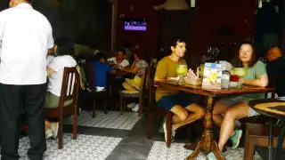 Alimentos regionales como pan de cazón, panuchos, caldos de pavo y mariscos han generado una alta demanda en los restaurantes de Campeche durante las vacaciones de verano.