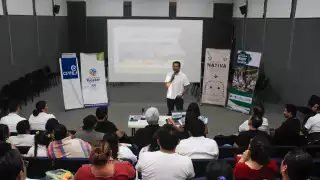 Se destacó que es fundamentales la protección y desarrollo no solo de las abejas sino de todo el ecosistema.