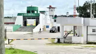 Una riña en el Cereso de San Francisco Kobén dejó más de 20 internos lesionados, 4 de ellos en estado grave