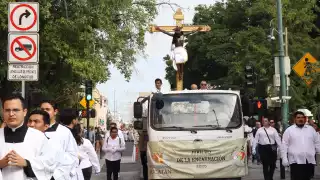 La procesión partió de la iglesia de Santa Ana hacia la Catedral de Mérida