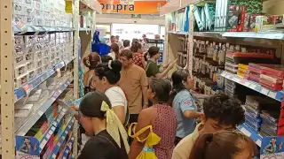 Los pasillos de las papelerías lucieron totalmente llenos.