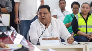 Orlando Muñoz, entre cambios de partido, negocios y señalamientos, busca la alcaldía de Playa del Carmen en 2027