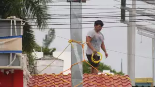 Beryl se debilita a Tormenta Tropical sobre Yucatán
