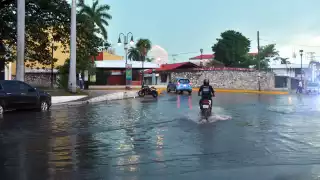 Grito de Independencia en Campeche bajo lluvias y calor extremo, alerta el SMN