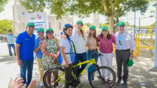 Cecilia Patrón entregó bicicletas y accesorios de seguridad a integrantes del proyecto Rutas Xcunyá