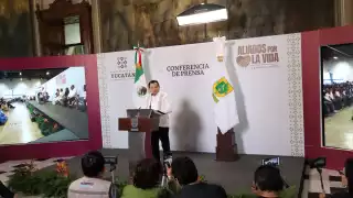 Joaquín Díaz Mena ofreció su conferencia matutina mensual