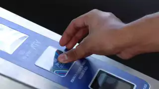 Los validadores aceptan las tarjetas básicas y sociales