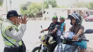 Se regalarán cascos de seguridad para los motociclistas