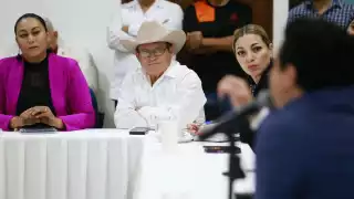 Los legisladores dijeron que no es válido justificar recaudar ingresos para resolver problemas heredados