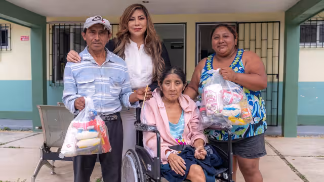 Díaz Mena da apoyo a Susana, mujer hospitalizada en necesidad de apoyo