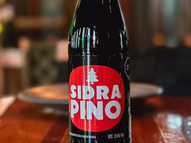 Anuncian el regreso del refresco Sidro Pino