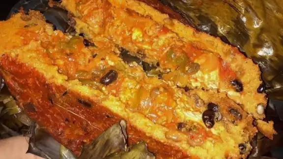 El mucpibollo se prerara en el Hanal Pixán en Yucatán