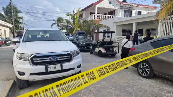 La Policía de Progreso recibe el reporte de una mujer inerte en su vivienda, cerca del malecón