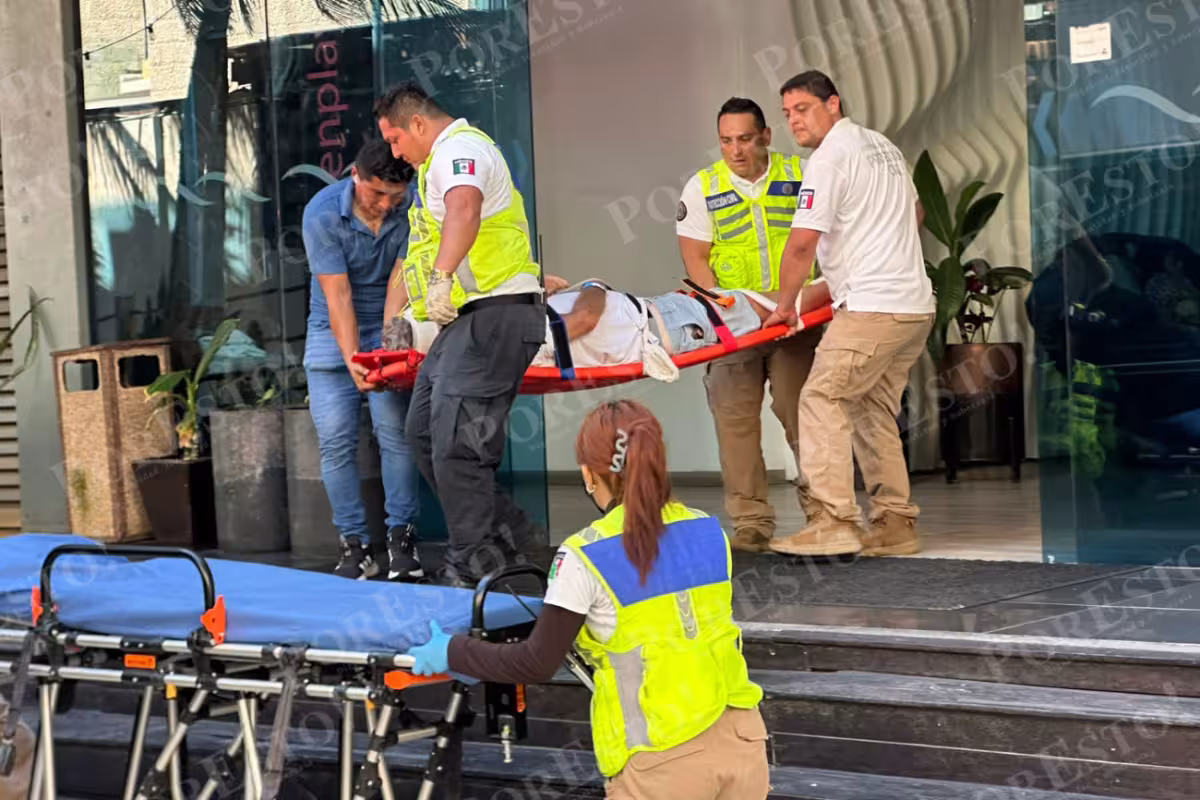 Canadiense sufre caída de dos metros en hotel de Playa del Carmen - PorEsto