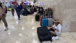 Molestan a los usuarios las pésimas condiciones del lugar, por lo cual exigen mejores espacios mientras toman su vuelo
