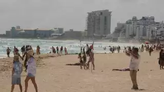 Izaron la bandera roja en ocho arenales y amarilla en tres
