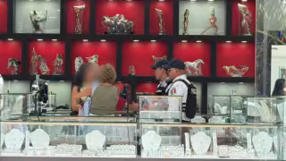 Turistas españoles denuncian presunto fraude por pulsera de 36 mil 600 pesos en Playa del Carmen