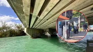 Lancheros se dirigieron para auxiliarla y sacarla del agua para después pedir ayuda a emergencias