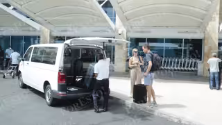 Los trabajadores del volante señalaron que la disminución de servicios dificulta cubrir gastos como combustible, renta y mensualidades de sus vehículos