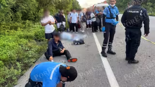 Paramédicos de la Cruz Roja y otros cuerpos de rescate acudieron al lugar para brindar atención a los trabajadores