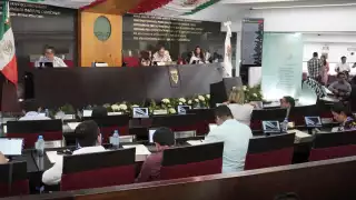 La propuesta actual de Morena coincide con la del PRI, excepto en la fecha de inicio