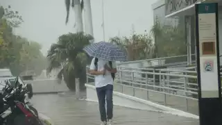 Seguirá temporal de lluvias 96 horas más en Campeche; vigilan posible ciclón en el Pacífico