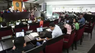 Se reformó el artículo 51 para asegurar que los alimentos vendidos en escuelas cumplan con normas nutricionales.