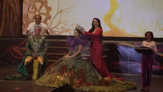 Los monarcas del carnaval disfrutaron su primer acto frente a la población.